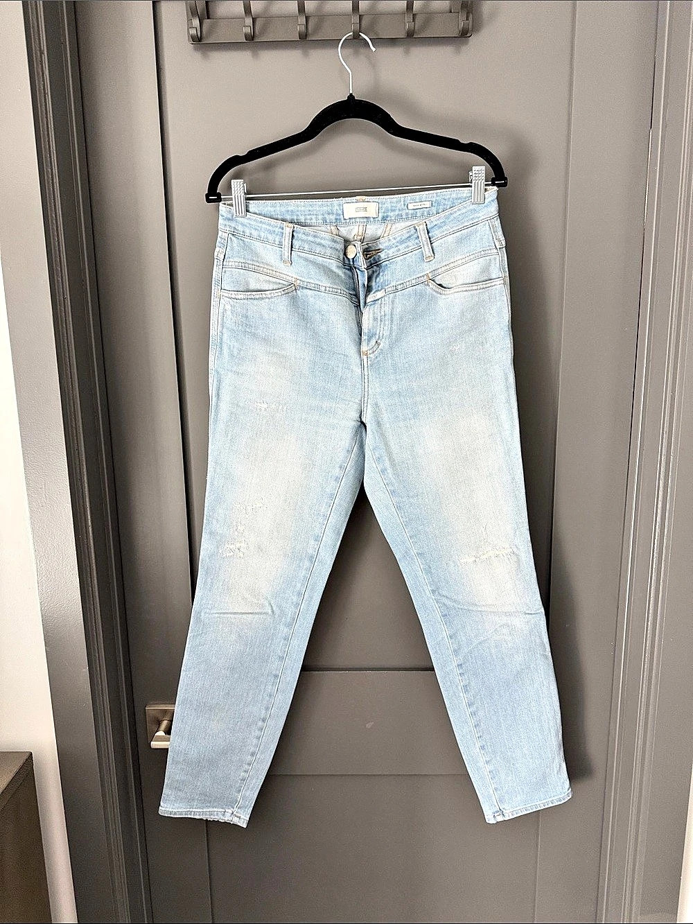 Closed Women's Straight Leg Jeans Waist 30